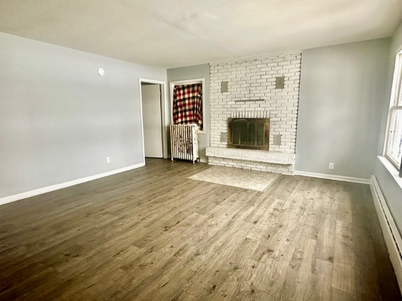 Building Photo - 680 Stamp Dr