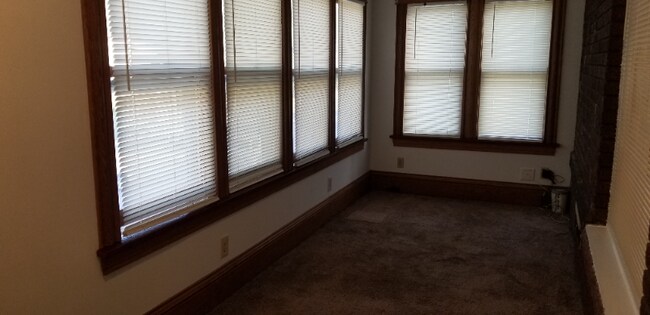 Building Photo - 2410 University Ave NE