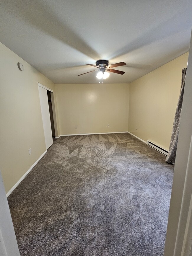 Building Photo - 100 Kuhns Ln