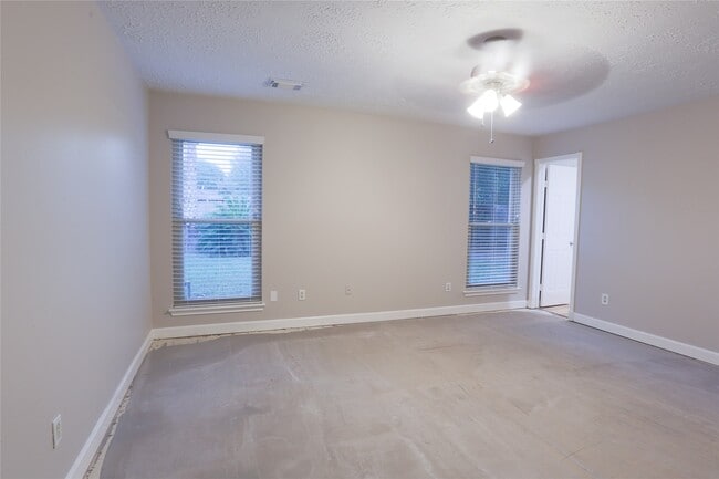 Building Photo - 7110 Yardley Dr