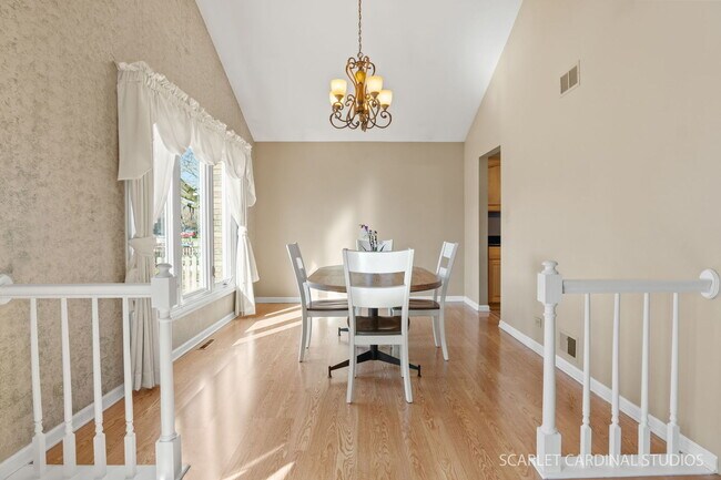 Building Photo - 1407 Wilson Ave