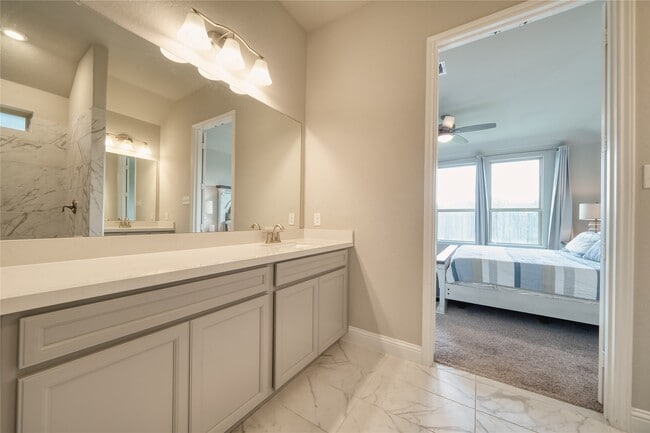 Building Photo - 2232 Clements Shore Ln