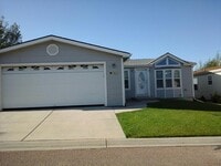 Building Photo - Great 3 Bedroom Ranch Style Home in low maintenance community!