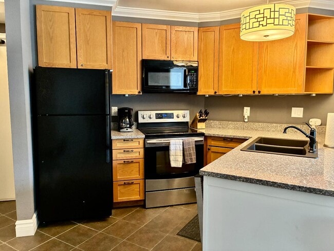 Building Photo - 310 Iron Horse Way