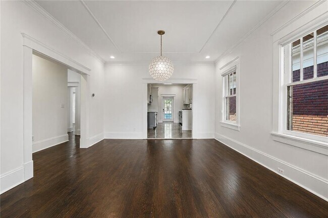 Building Photo - 620 Kennesaw Ave NE