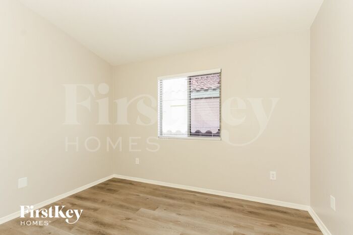 Building Photo - 189 Kilbourne Dr