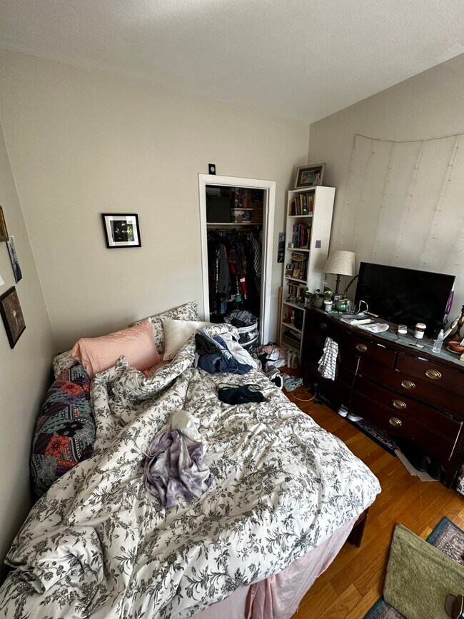 Building Photo - 538 Massachusetts Ave