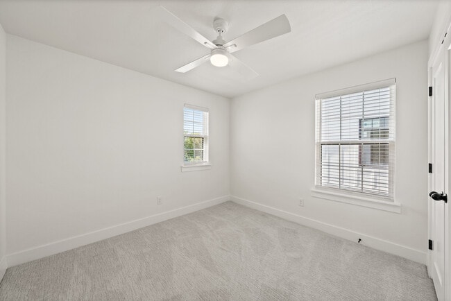 Building Photo - 602 Mercado St