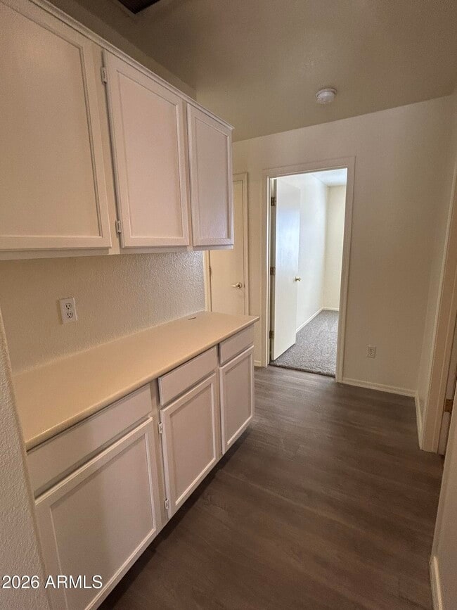 Building Photo - 51 N Del Pueblo Pl