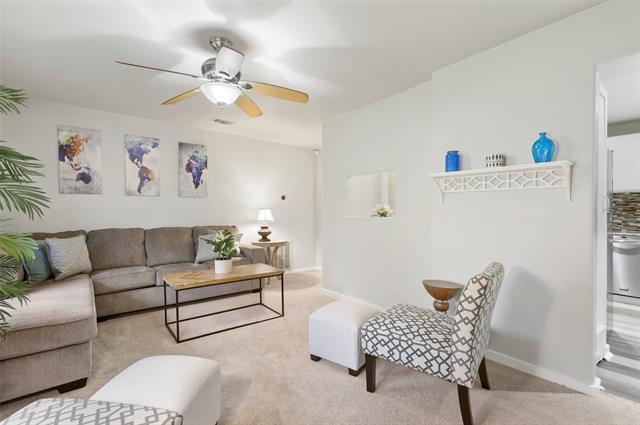 Building Photo - 3811 Lenel Dr