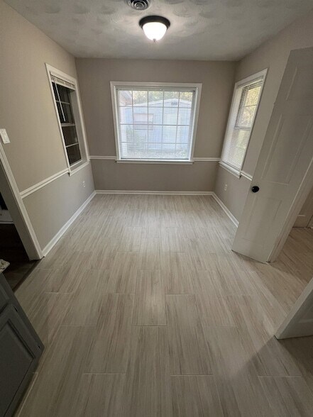 Building Photo - 5159 Longmeadow Cove