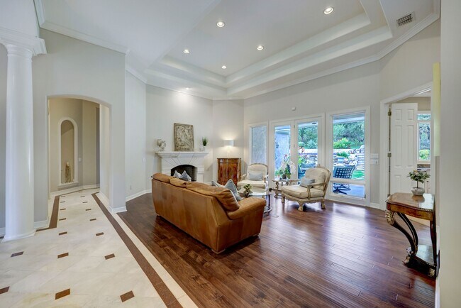 Building Photo - 102 Wood Trail