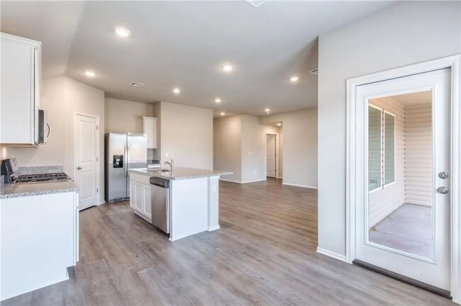 Building Photo - BRAND NEW CONSTRUCTION in Prairie Grove! I...