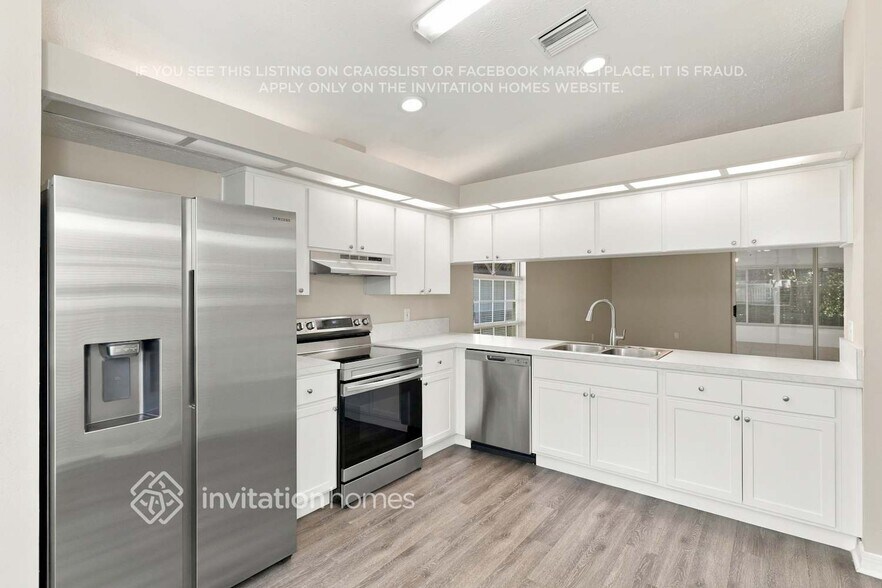 Building Photo - 11013 Bentwood Ct
