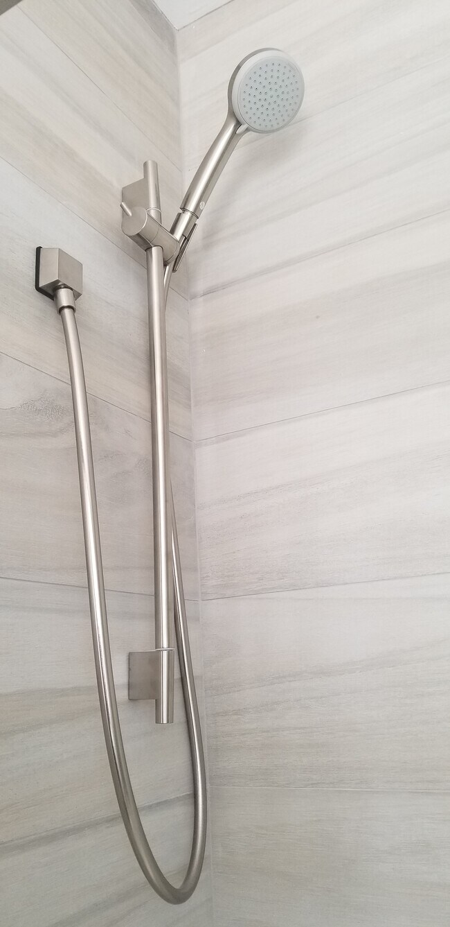 Bathroom - 2604 Graham Ave