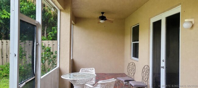 Building Photo - 3945 Torres Cir