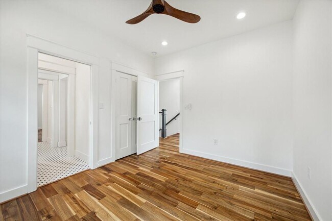 Building Photo - 1518 31st St