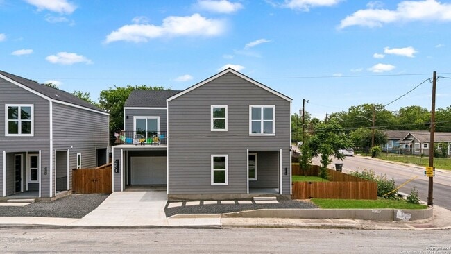 Building Photo - 420 Dreiss St