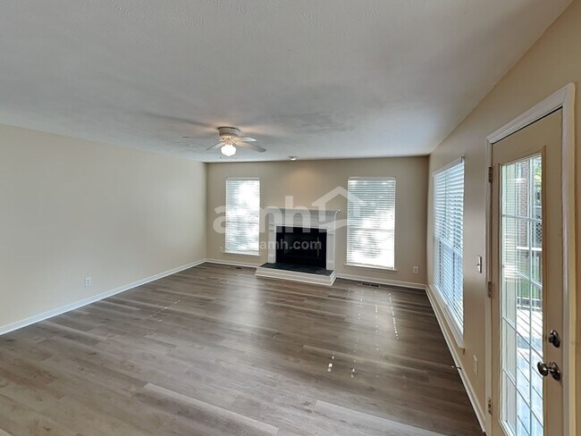 Building Photo - 6641 Sugar Valley Dr