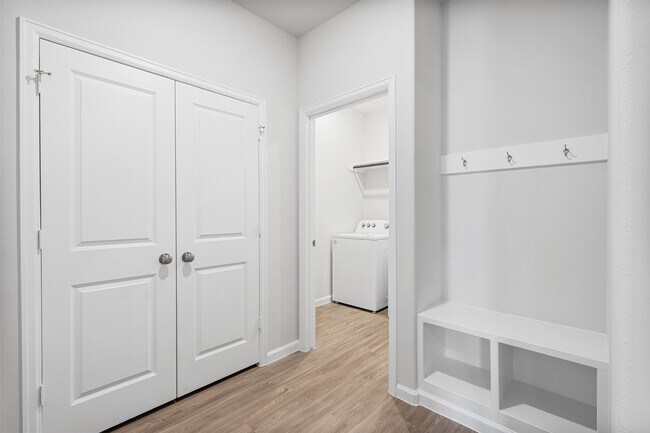 Building Photo - 16743 Needlepoint Dr