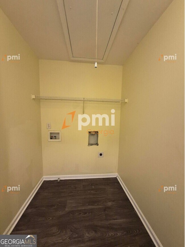 Building Photo - 1560 Bramlett Hill Ln SE