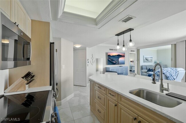 Building Photo - 730 S Collier Blvd