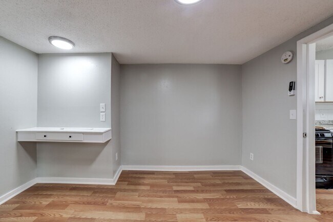 Building Photo - S Trenton Ave Triplex