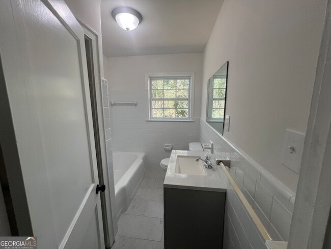 Building Photo - 125 Chappell Rd SW