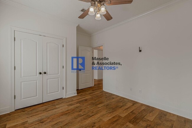 Building Photo - 3 Bed/2 Bath Home in Brandon