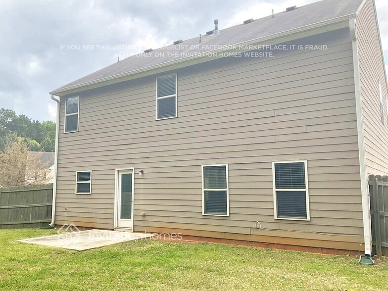 Building Photo - 3729 Pamela Dr SE