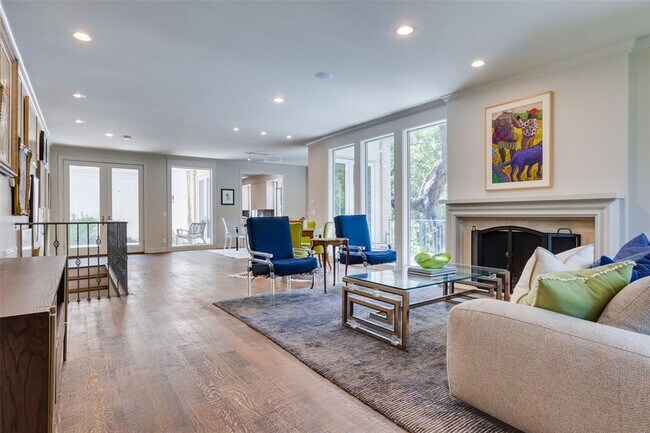 Building Photo - 3231 Tarryhollow Dr
