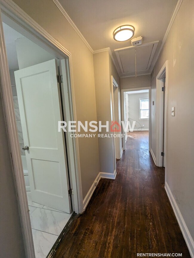 Building Photo - Duplex unit in Desirable Hedgemoor Neighbo...