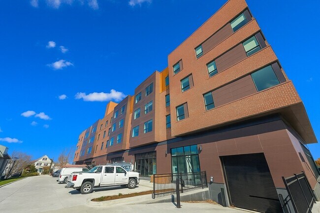 Building Photo - 45 E Central St