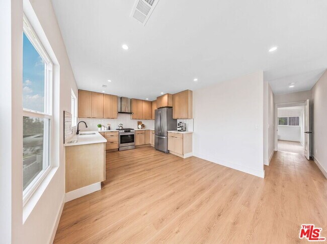 Building Photo - 5455 Harcross Dr