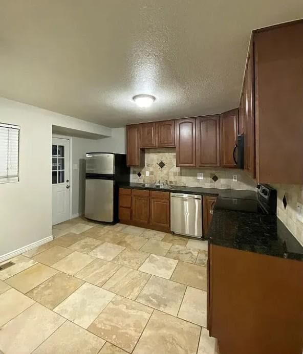 Building Photo - 2190 E 95th Ave