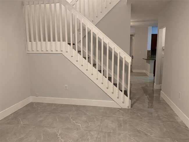 Building Photo - 256 Riverwalk Cir