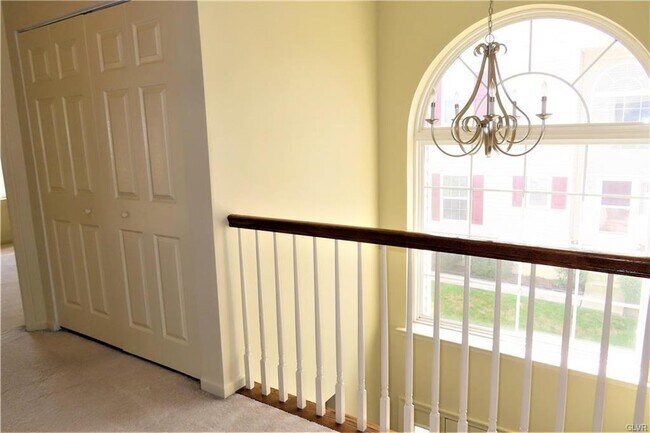 Building Photo - 6810 Hunt Dr