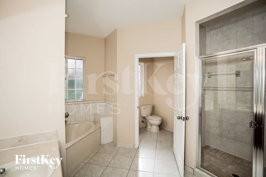 Building Photo - 32152 SW 204th Ct