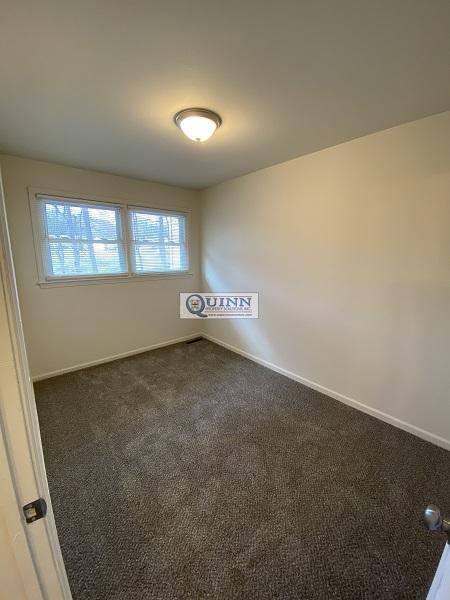 Building Photo - 124 E Village Rd