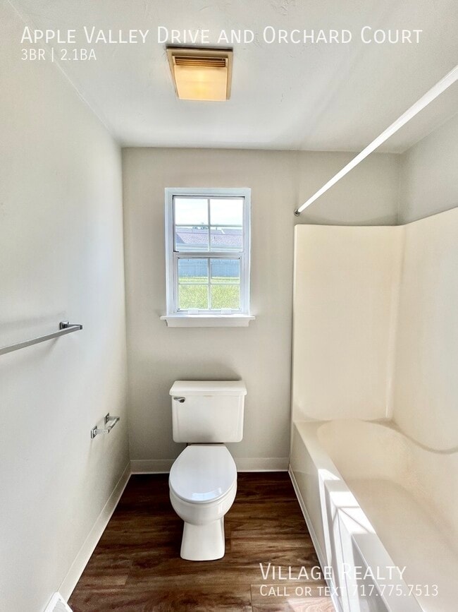 Building Photo - 710 Apple Valley Dr