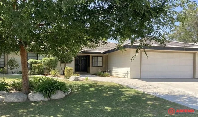 Primary Photo - Gorgeous Home Off Rosedale Hwy and Renfro!
