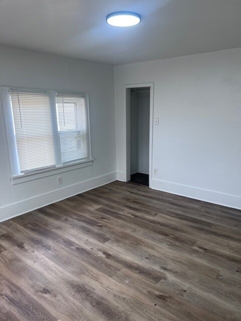 Building Photo - 1825 S Topeka St