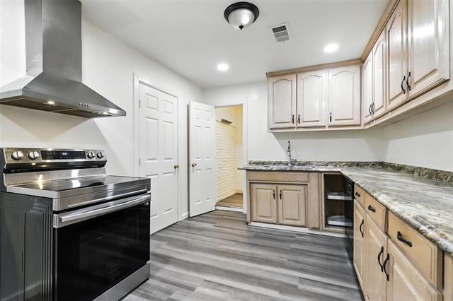 Building Photo - 7841 Abbott Dr