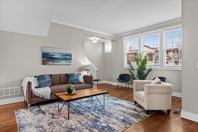 Building Photo - 1334 Wilmette Ave