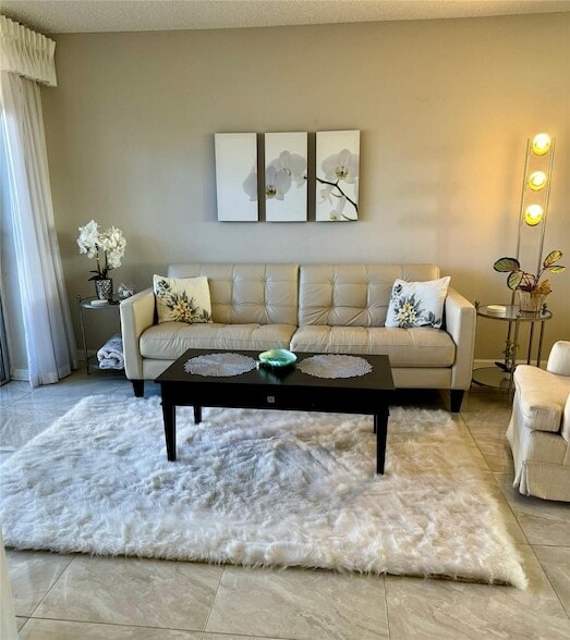 Building Photo - 5300 NE 24th Terrace