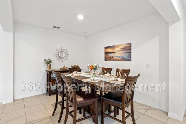 Building Photo - 15257 Mille Fiore Blvd