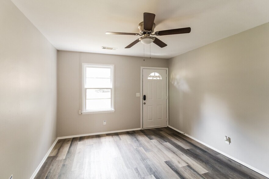 Building Photo - 1548 Buford Ave