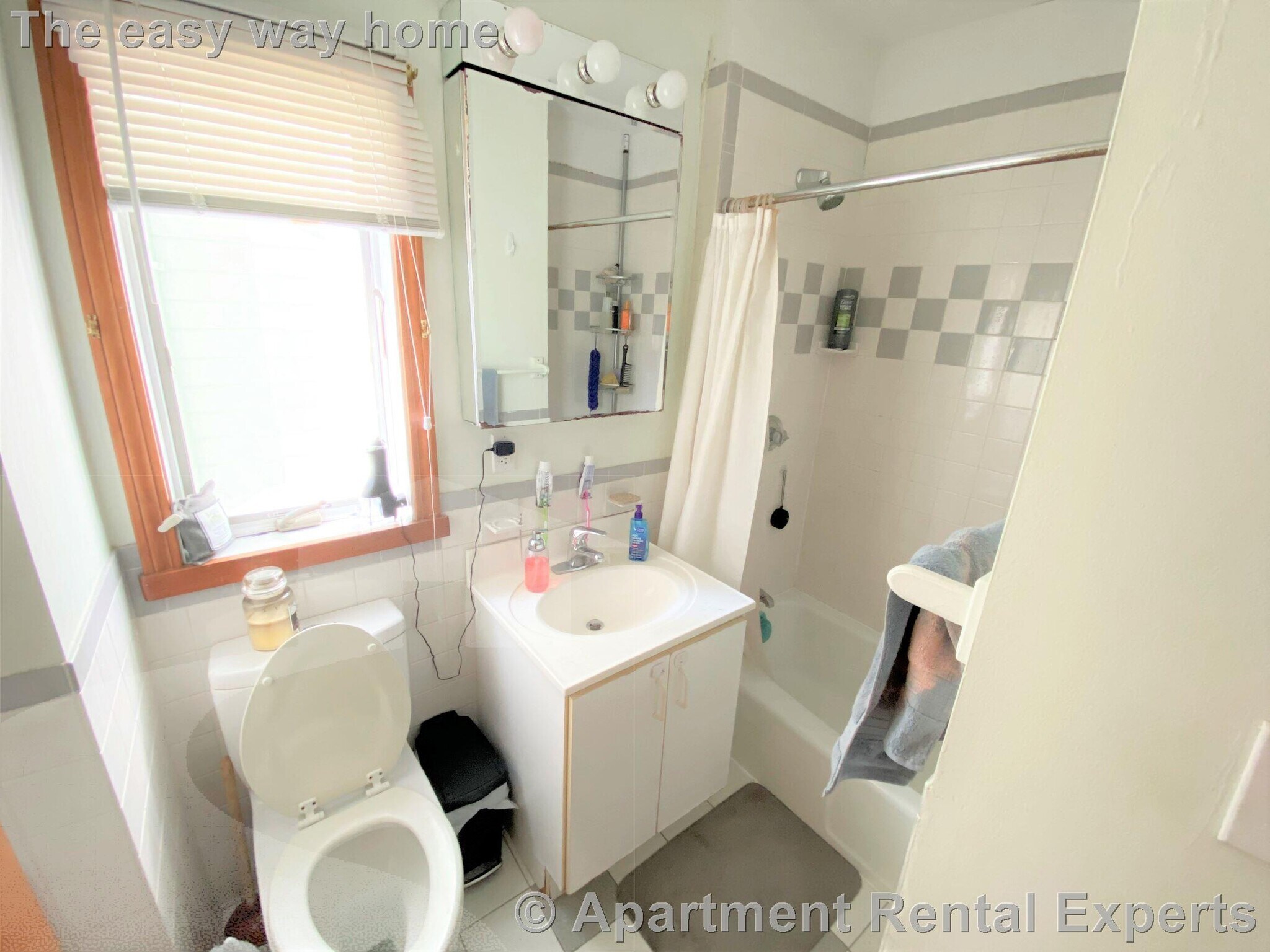 Building Photo - 187 Brookline St