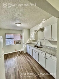 Building Photo - 205 Valley View Ave
