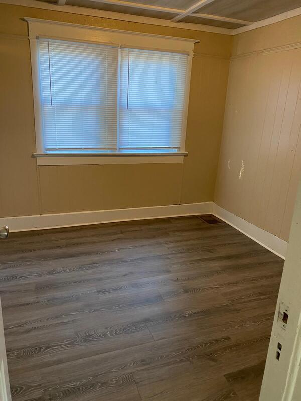 Building Photo - 2867 Indianapolis Ave